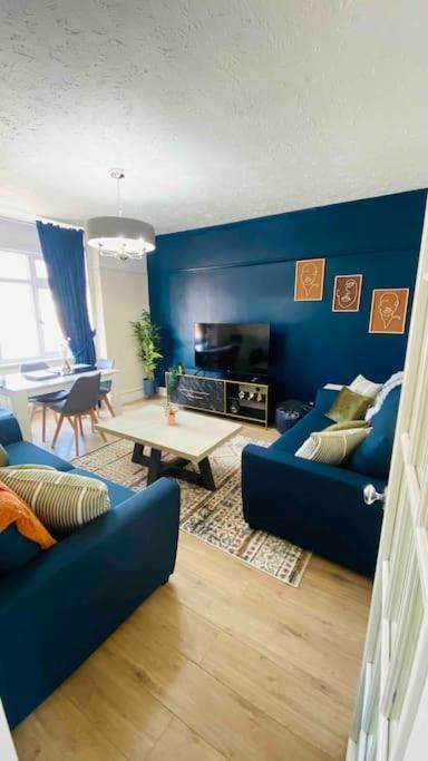 Family Marine Apartment With Sea View Dawlish Exterior photo
